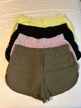(4) Universal Thread Women's Shorts - Olive, Pink, Black, Yellow